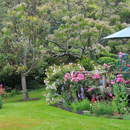 Rose Cottage Tryphena Exterior foto